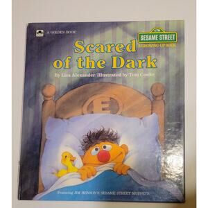 Sesame Street Scared of the Dark Golden Book A Growing Up Book Hardback Book